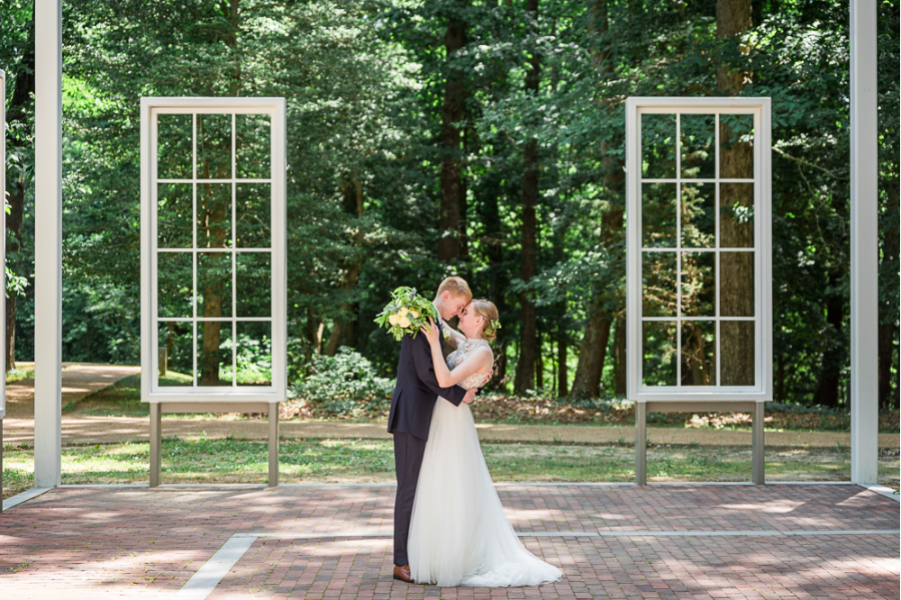 Northern Virginia Wedding at Historic Polegreen Church - Hunter and Sarah Photography