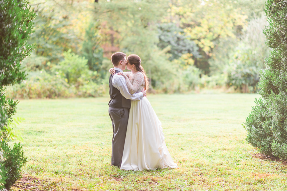September Wedding at Greencroft Club Charlottesville - Hunter and Sarah Photography