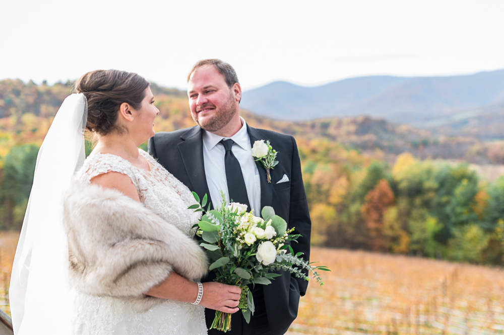 Elegant Fall Wedding at Moss Vineyards - Hunter and Sarah Photography