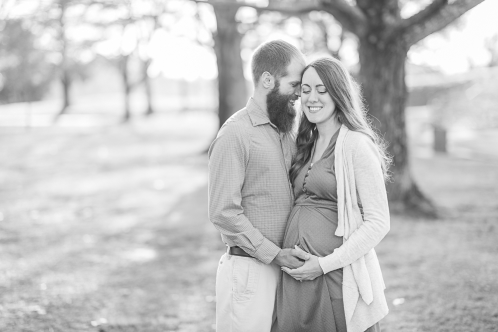 Charlottesville Maternity Photographer - Hunter and Sarah Photography