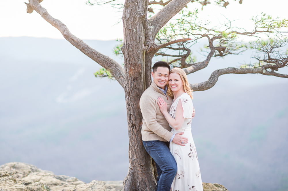 Wintery Raven's Roost Engagement Session Photographers - Hunter and Sarah Photography