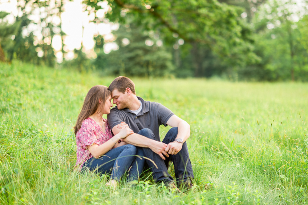 Overcast Rolling Hills Engagement Session in Charlottesville - Hunter and Sarah Photography
