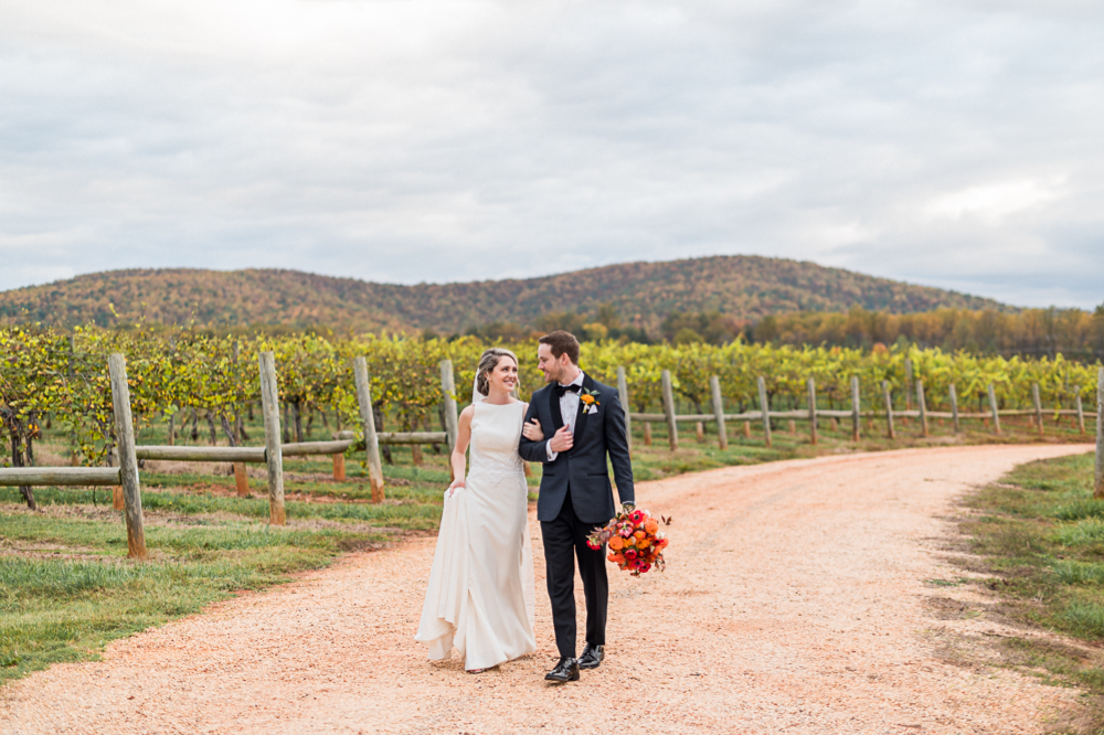 Lovely Autumn Wedding at Keswick Vineyards in Charlottesville - Hunter and Sarah Photography
