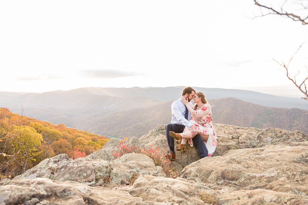 How to Quit Your Job and go Full-Time in Photography - Hunter and Sarah Photography