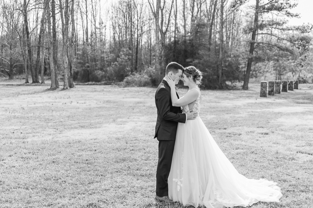Intimate Wedding at Alturia Farm in Manquin, VA - Hunter and Sarah Photography
