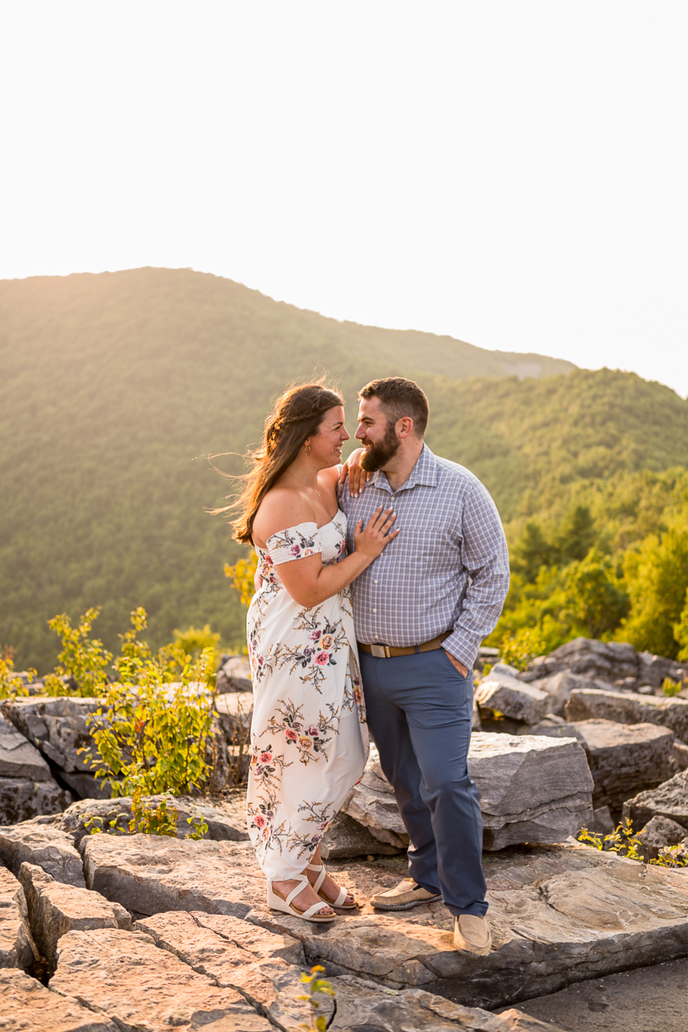 Cute Engagement Session in Shenandoah National Park - Hunter and Sarah Photography