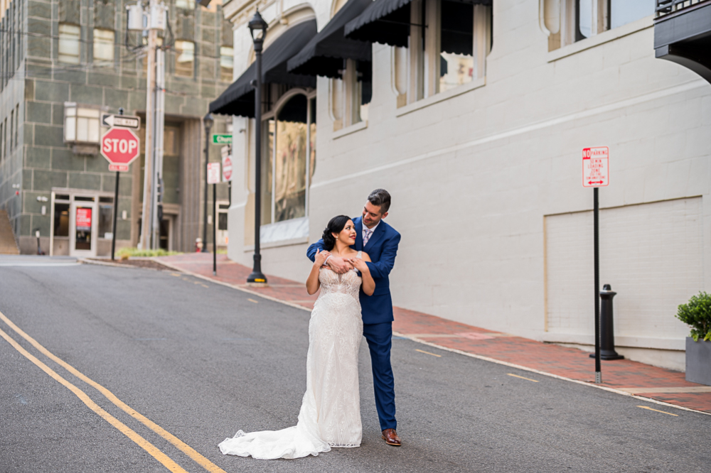 Sultry, Stylish Wedding at The Virginian Hotel in Lynchburg, VA - Hunter and Sarah Photography