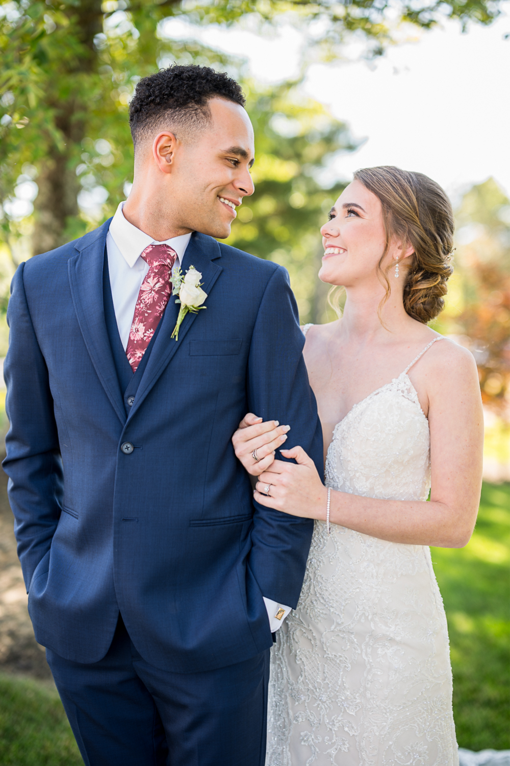 Destined Summer Wedding at The Seclusion In Lexington - Hunter and Sarah Photography