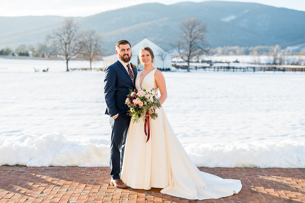 Snowy Winter Wedding at King Family Vineyards - Hunter and Sarah Photography