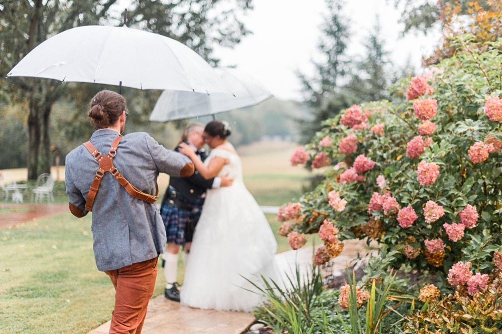 How to Photography a Rainy Wedding Day - Hunter and Sarah Photography