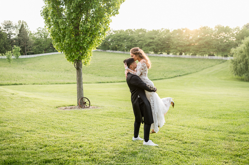 Intentional Spring Wedding with Traditional Vietnamese Tea Ceremony - Hunter and Sarah Photography