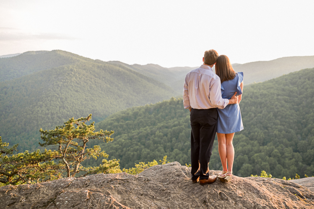 Cuddly Sunset Engagement Session on the Blue Ridge Parkway - Hunter and Sarah Photography