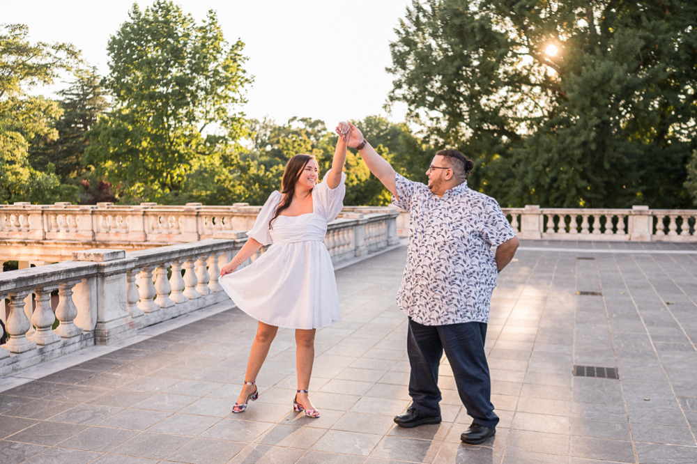 UVA Lawn Engagement Photoshoot - Hunter and Sarah Photography