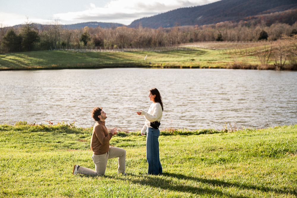 Fall Pollak Vineyards Surprise Proposal - Hunter and Sarah Photography