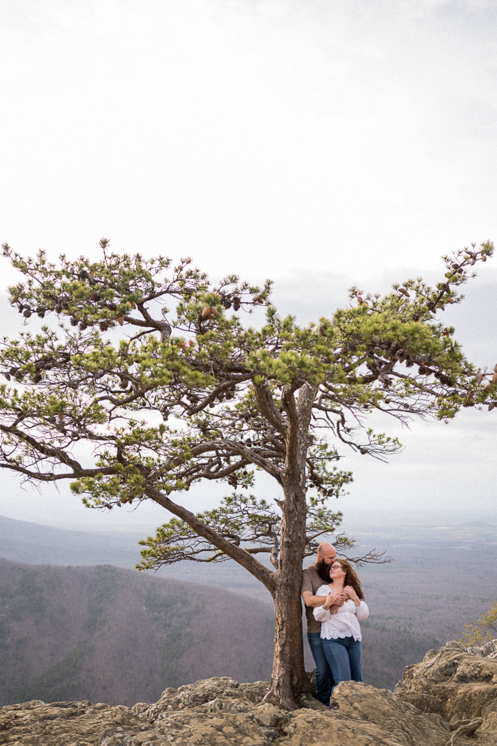 Blue Mountain Brewery Engagement Session - Hunter and Sarah Photography Cover