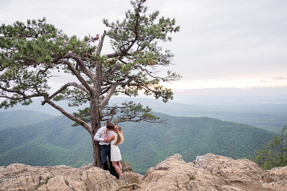 Overcast Raven's Roost Engagement Session - Hunter and Sarah Photography