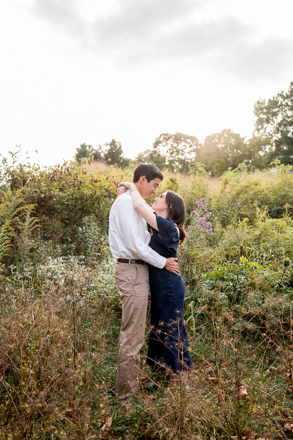 Natural fall engagement session at the Boar's Head - Hunter and Sarah Photography